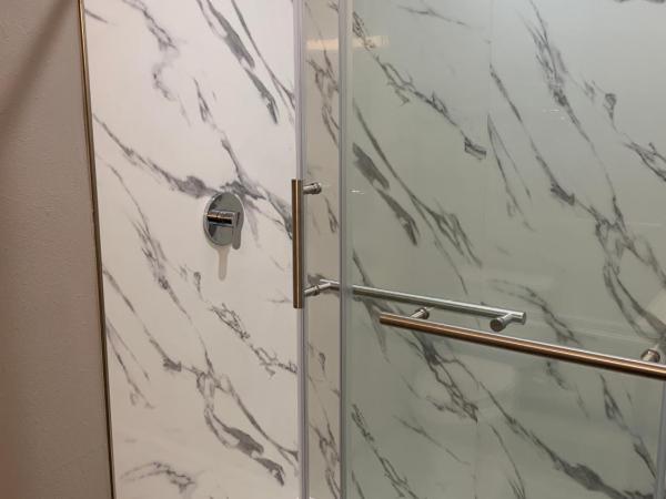 Motel 6 San Diego, CA Airport Harbor : photo 7 de la chambre chambre 2 lits queen-size - non-fumeurs