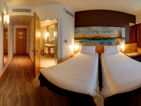 Ibis One Central - World Trade Centre Dubai : photo 6 de la chambre chambre lits jumeaux premium