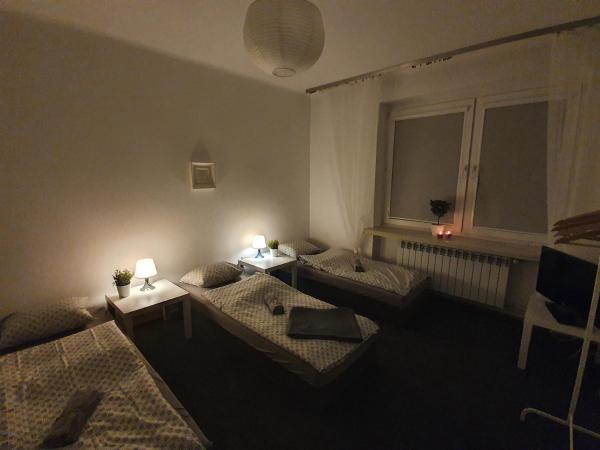 Hostel Czecha : photo 3 de la chambre chambre triple basique avec salle de bains commune