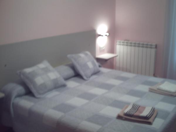Pensión la Marinera : photo 4 de la chambre chambre double ou lits jumeaux avec salle de bains commune