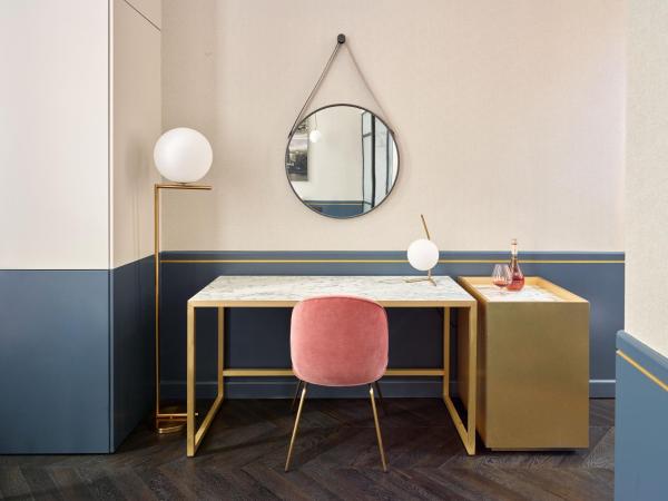 Amosa Liège City Centre Hotel : photo 4 de la chambre chambre familiale