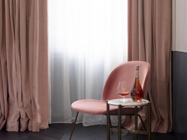 Amosa Liège City Centre Hotel : photo 2 de la chambre chambre familiale