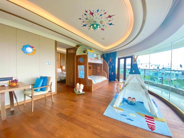 InterContinental Sanya Haitang Bay Resort, an IHG Hotel : photo 1 de la chambre junior king suite with bunk bed - kids theme