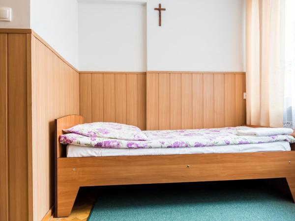 Dobre Miejsce Dom Rekolekcyjny : photo 3 de la chambre chambre simple - accessible aux personnes à mobilité réduite