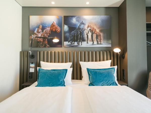 Motel One Berlin Ku'Damm : photo 4 de la chambre chambre lit queen-size.