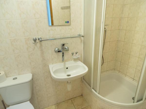 Dobre Miejsce Dom Rekolekcyjny : photo 4 de la chambre chambre lits jumeaux