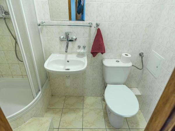 Dobre Miejsce Dom Rekolekcyjny : photo 4 de la chambre chambre lits jumeaux