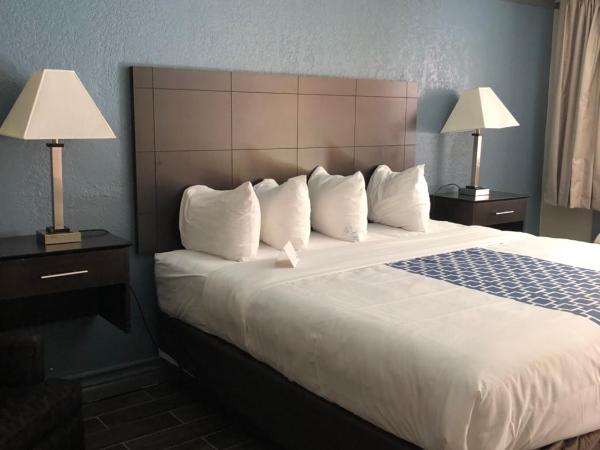 KINGS INN- Medical Downtown Midtown Memphis : photo 4 de la chambre chambre quadruple classique