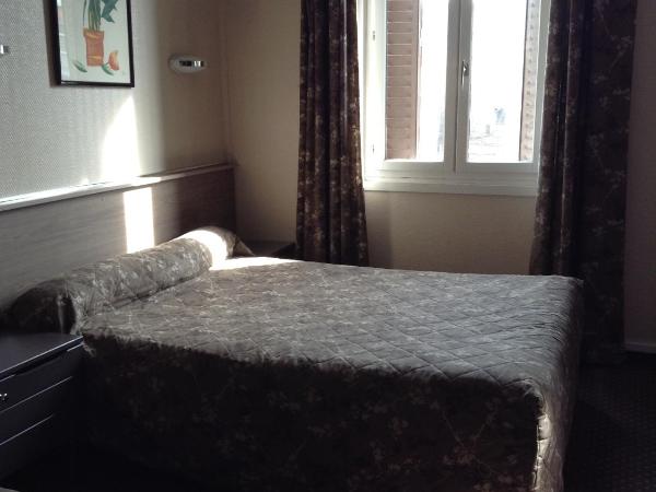 Hôtel Du Stade : photo 3 de la chambre chambre triple