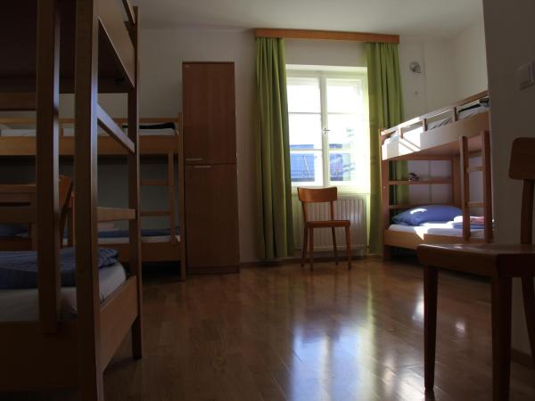 Institut St.Sebastian : photo 1 de la chambre lit dans dortoir 6 lits