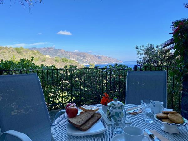 Residence Terra Rossa Taormina : photo 4 de la chambre suite junior