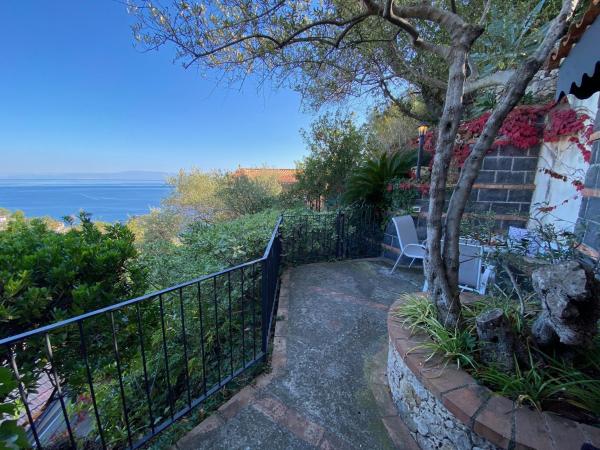 Residence Terra Rossa Taormina : photo 6 de la chambre suite junior