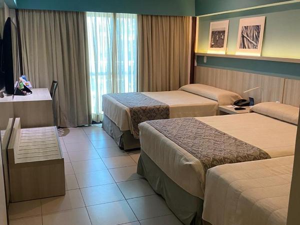 Monte Pascoal Praia Hotel Salvador : photo 7 de la chambre chambre familiale - vue latérale sur mer