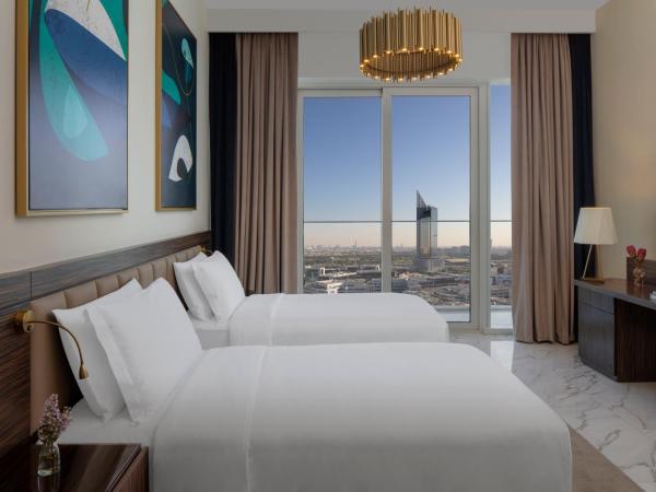 Avani Plus Palm View Dubai Hotel & Suites : photo 2 de la chambre studio - vue sur ville