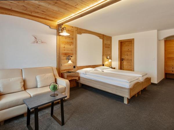 Hotel Antika : photo 4 de la chambre chambre lits jumeaux avec vue sur le mont cervin