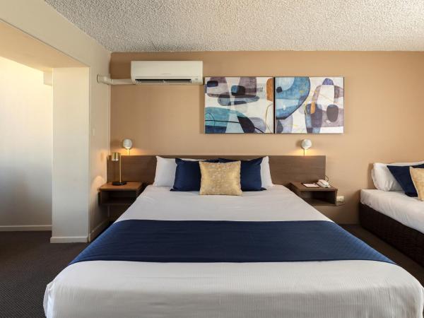 The Metropolitan Spring Hill : photo 2 de la chambre hébergement triple metro