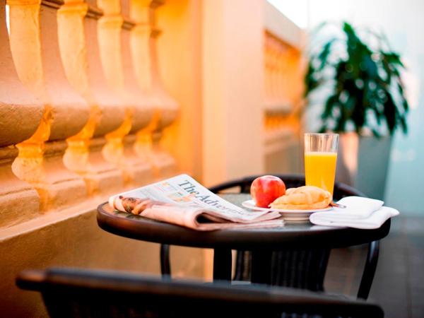 Miller Apartments : photo 7 de la chambre one bedroom executive apartment with balcony