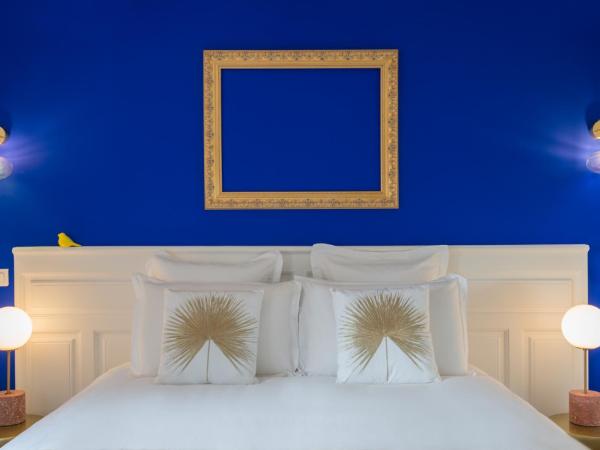 Bastide les 3 Portes : photo 2 de la chambre chambre double ou lits jumeaux supérieure - vue sur montagnes