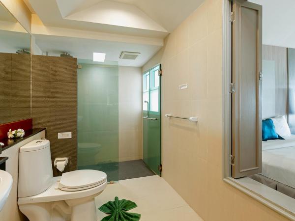 Nakara Long Beach Resort - SHA Extra Plus : photo 2 de la chambre bungalow de luxe