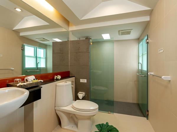 Nakara Long Beach Resort - SHA Extra Plus : photo 10 de la chambre bungalow de luxe
