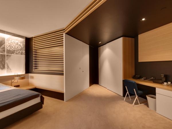 Lone Hotel by Maistra Collection : photo 1 de la chambre suite avec galerie