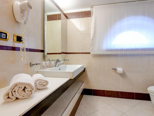 Hotel Master : photo 6 de la chambre chambre double deluxe avec baignoire