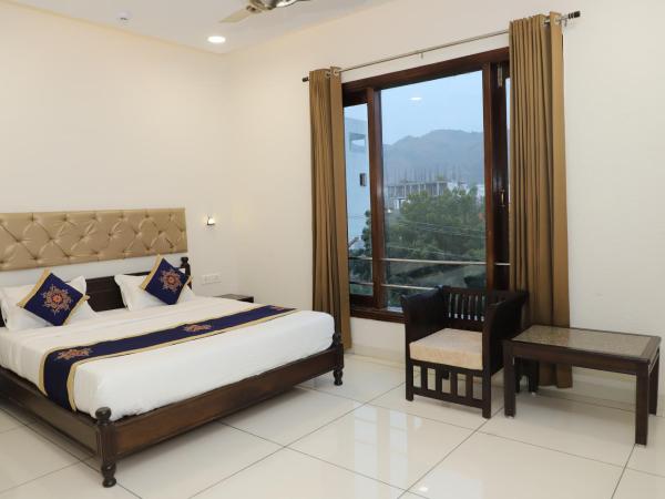 Clover Inn : photo 8 de la chambre chambre double - vue sur montagne