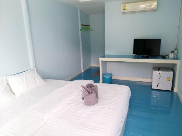 Koh Chang Baanrimtalay : photo 6 de la chambre chambre double avec balcon - vue sur mer