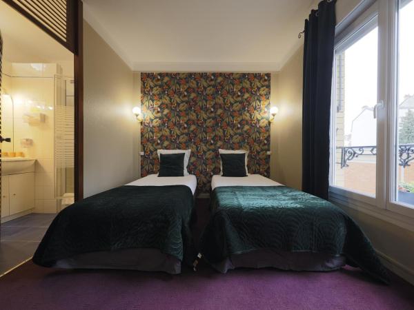 Hôtel Azur : photo 3 de la chambre chambre lits jumeaux
