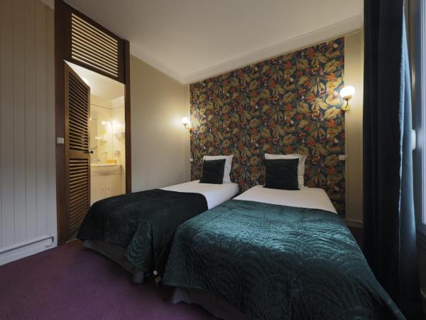 Hôtel Azur : photo 1 de la chambre chambre lits jumeaux