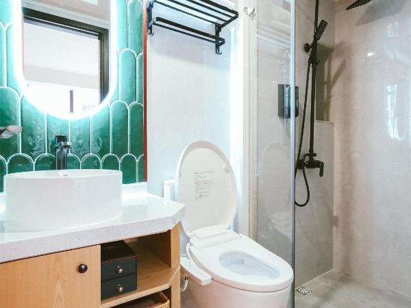 Shanghai Fish Inn People Square : photo 6 de la chambre chambre lits jumeaux deluxe