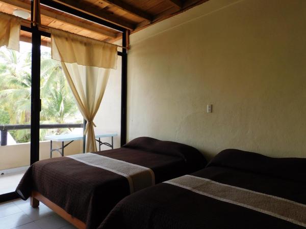 Hotel Restaurante Rocío by Rotamundos : photo 1 de la chambre studio - vue sur mer