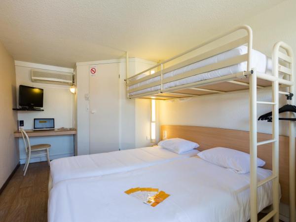 Première Classe Clermont Ferrand Nord : photo 3 de la chambre chambre triple