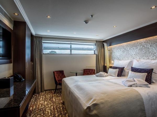 VIVA RIVERSIDE Altstadt Düsseldorf : photo 1 de la chambre chambre double ou lits jumeaux Économique