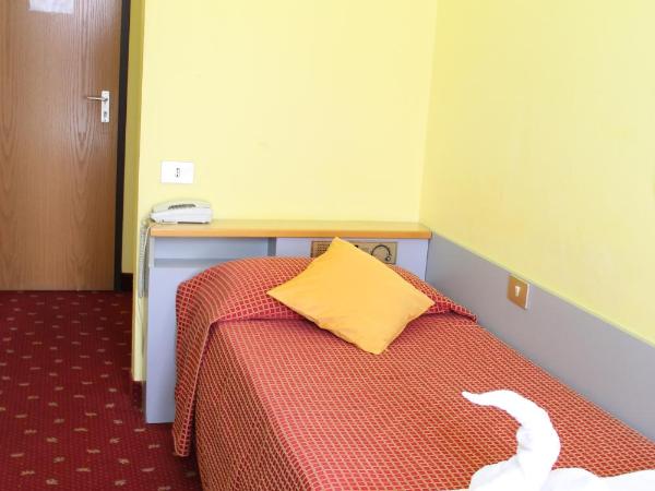 Hotel Lugano : photo 7 de la chambre chambre simple