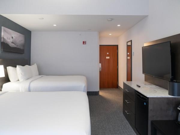 Red Carpet Inn : photo 4 de la chambre chambre supérieure avec 2 lits queen-size