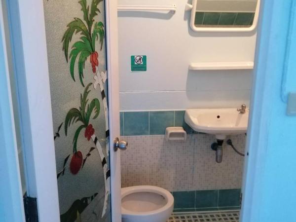 Koh Chang Baanrimtalay : photo 3 de la chambre chambre familiale - vue sur mer