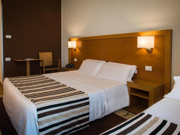 Sardegna Hotel - Suites & Restaurant : photo 4 de la chambre chambre triple classique