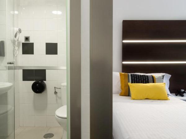 Roisa Hostal Boutique : photo 6 de la chambre room #245196006