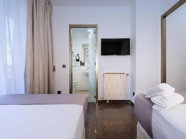 Roisa Hostal Boutique : photo 10 de la chambre room #245196006