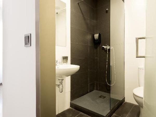 Roisa Hostal Boutique : photo 9 de la chambre room #245196009