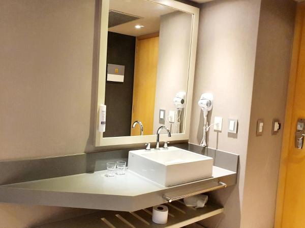 GrandView Hotel Buenos Aires : photo 8 de la chambre chambre double ou lits jumeaux standard