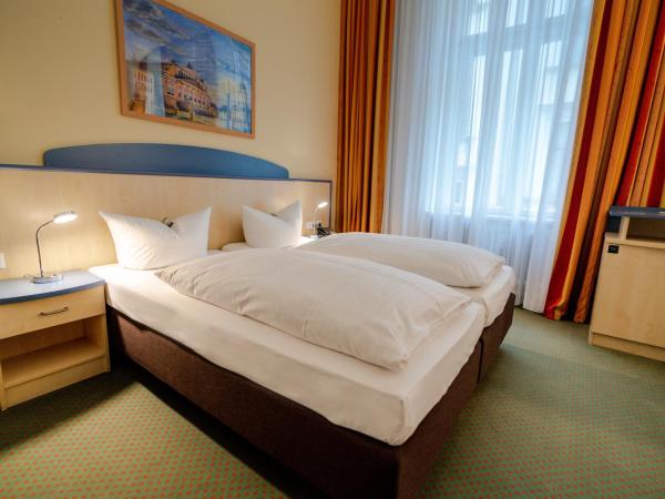 Hotel Tiergarten Berlin : photo 10 de la chambre chambre double