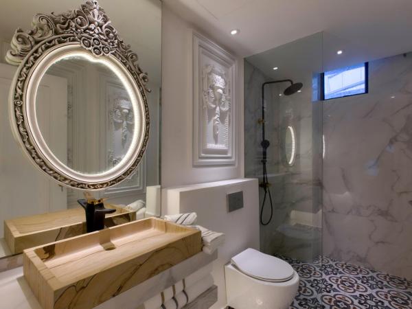 Arte by Thomas Chan : photo 7 de la chambre hébergement louis iii