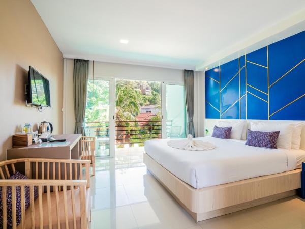 Phi Phi Anita Resort : photo 4 de la chambre chambre double deluxe - vue sur piscine