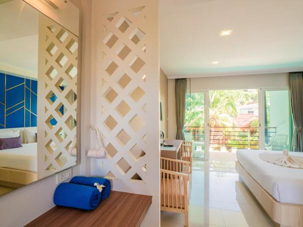 Phi Phi Anita Resort : photo 6 de la chambre chambre double deluxe - vue sur piscine