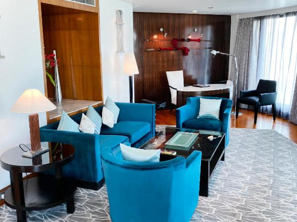 InterContinental Marine Drive Mumbai, an IHG Hotel : photo 6 de la chambre 1 king bed luxury suite sea view