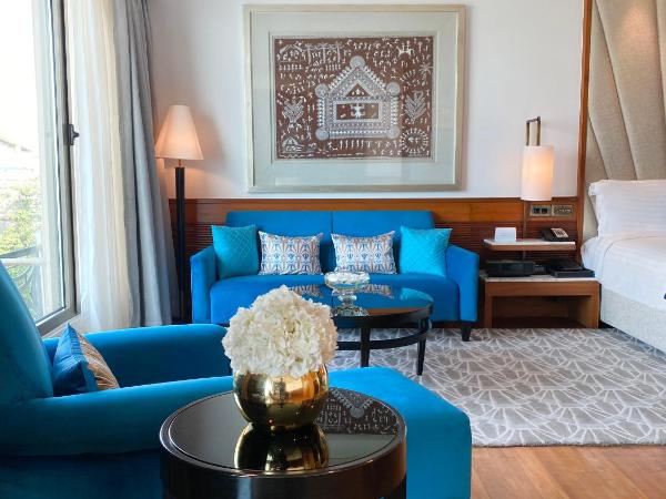 InterContinental Marine Drive Mumbai, an IHG Hotel : photo 1 de la chambre 1 king bed junior suite bay view