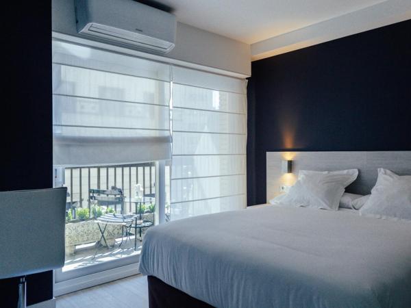 Pension Ondarra Autocheck-In : photo 1 de la chambre chambre double supérieure avec balcon - pas de ménage quotidien