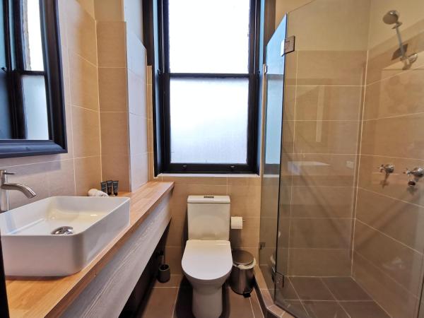 Sydney Crecy Hotel : photo 3 de la chambre chambre standard lit queen-size